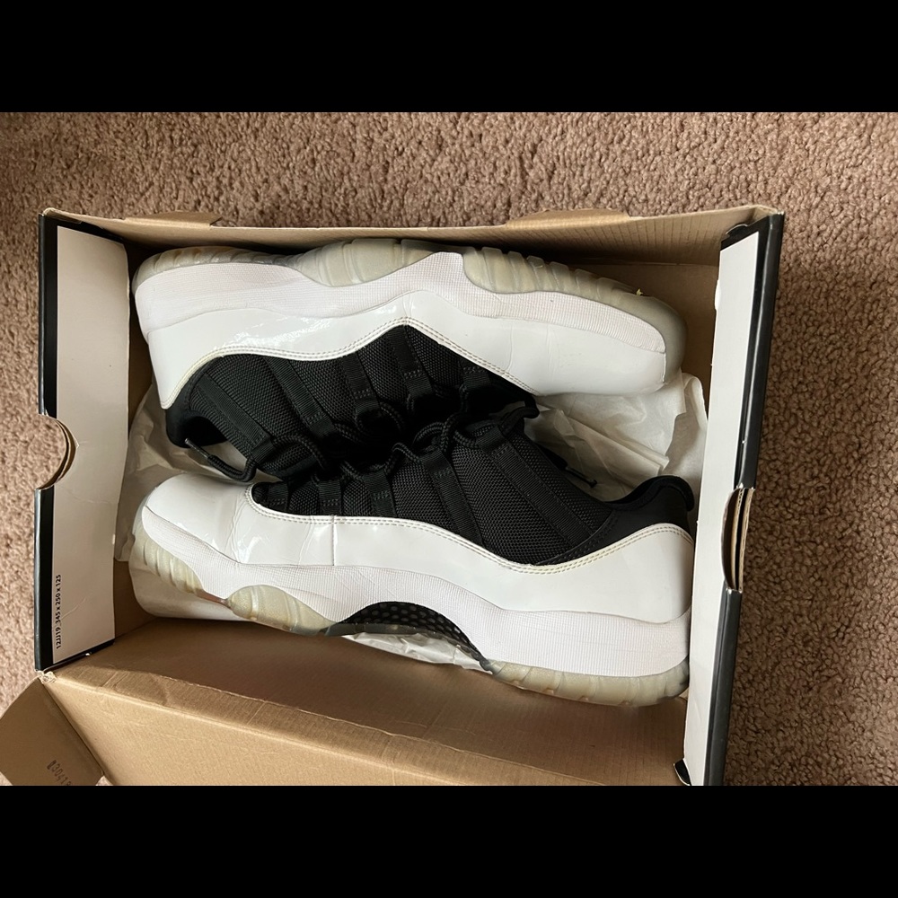 Jordan 11 low